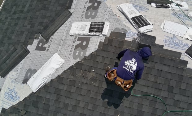 roofer installer shingle 