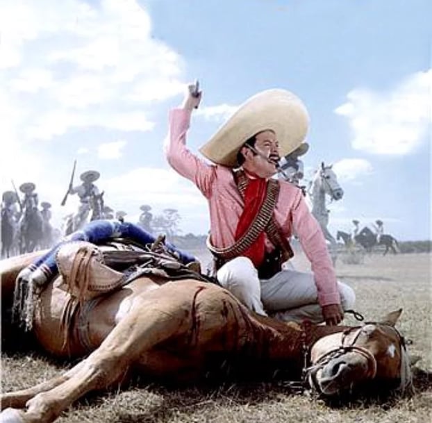 Antonio Aguilar y su caballo en una de sus peliculas el charro de Zacatecas