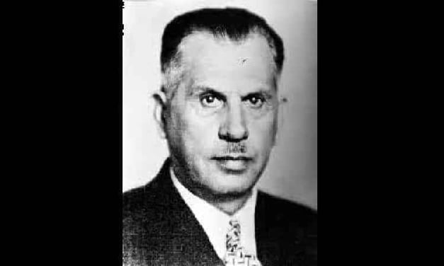Kazım Özalp Kimdir?