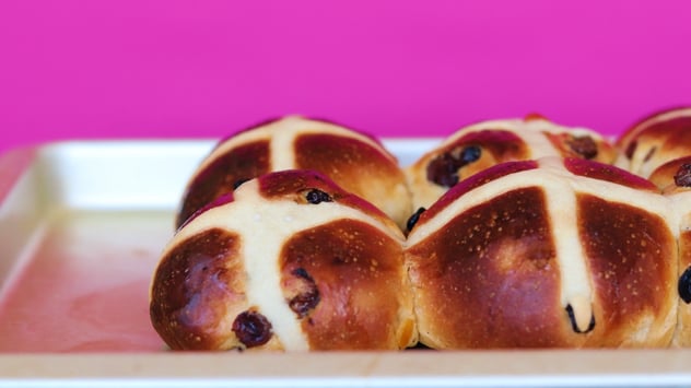 Hot cross buns