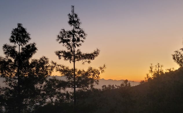 2 day hike, hiking, kathmandu, nepal, bethanchowk, himalayas, temple, hindu, narayanthan