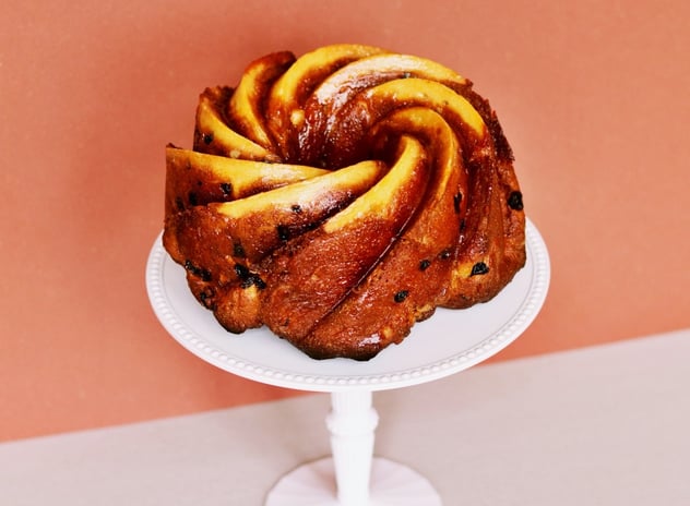 Hot Cross Bundt