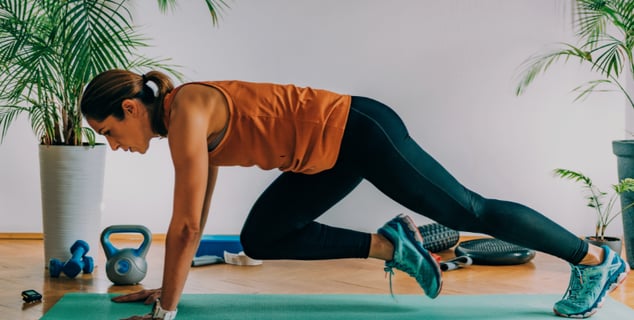 Woman doing mountain climbers