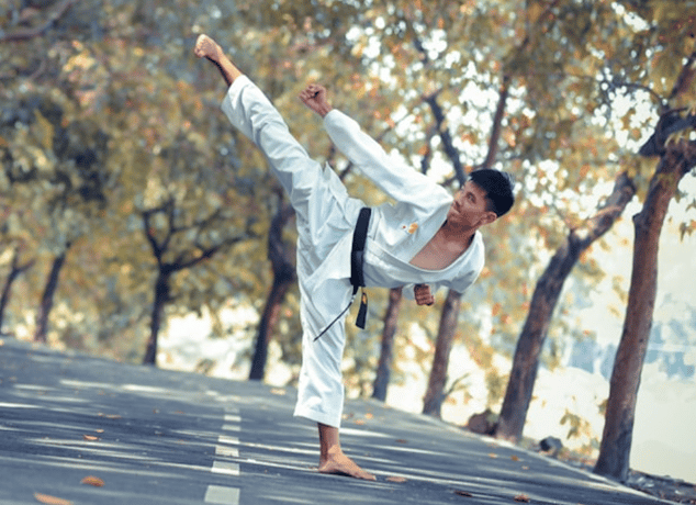 Correcting Common Taekwondo Side Kick Mistakes for Maximum Power and Precision