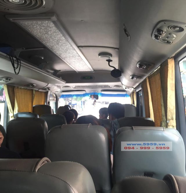 Hanoi station pickup to hotel | Safe & Comfortable with HanoiCarRent.com