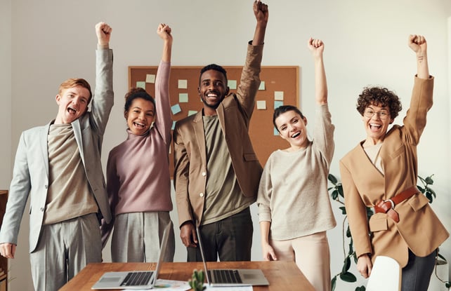 Femme, burn-out, contente, formation, bilan de compétences, orientation professionnelle, DECLIC,,CPF