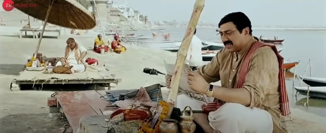 Mohalla Assi 2018 full hd bollywood movie in 720p Download. vilsilver.in