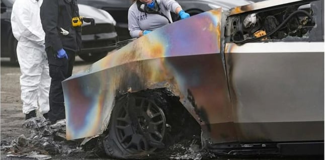 Cybertruck damaged