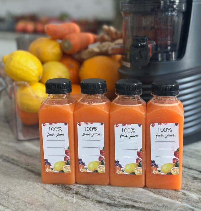 cold-pressed-orange-carrot-juice-homemade-no-sugar