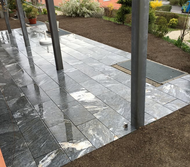 zierobjekte Natursteinboden_gartenpflege gartenpflege buelach