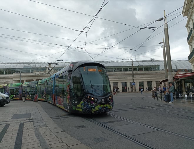 Line Three passes by the Gare de Montpellier 