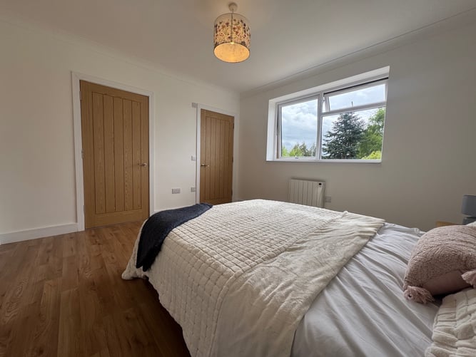 New bedroom with dressing room and ensuite. 