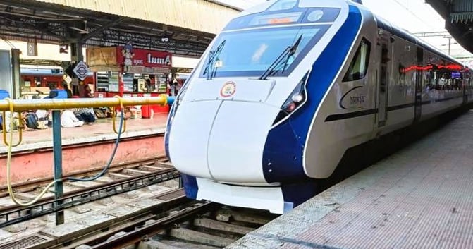 Vande Bharat, Howrah to Puri Trains