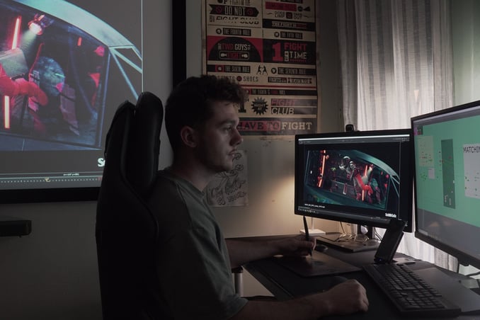 joaquim macho realizando efectos visuales / digitales (VFX) en su estudio