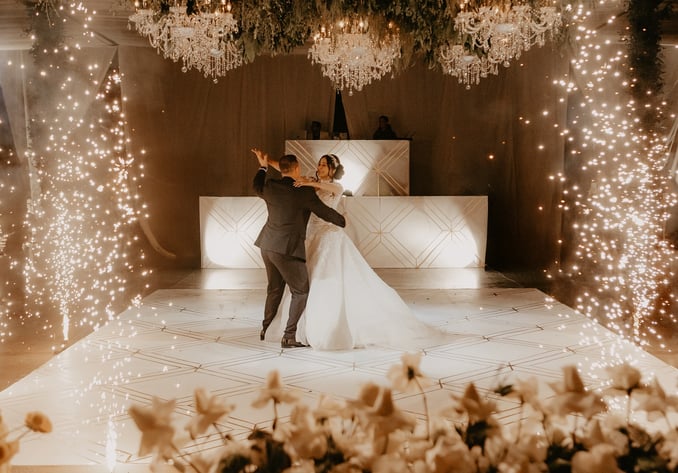 Vals de novios Aldo Castaneda Bodas mejor fotografo en Guadalajara Mexico