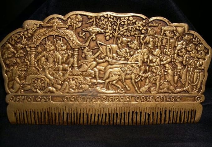 Brass combs during ancient time