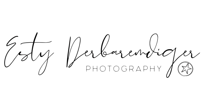 Esty Derbaremdiger Photography  logo