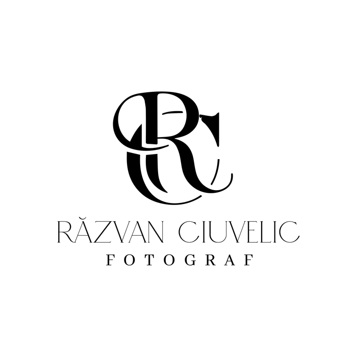 Razvan Ciuvelic Fotograf logo