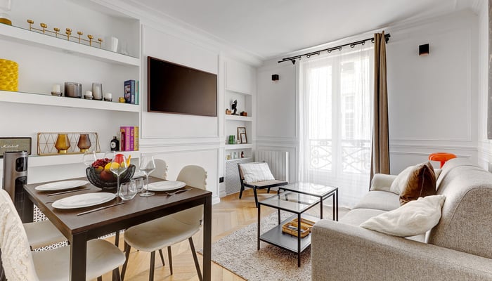 Suite Blancs Manteaux Paris 4