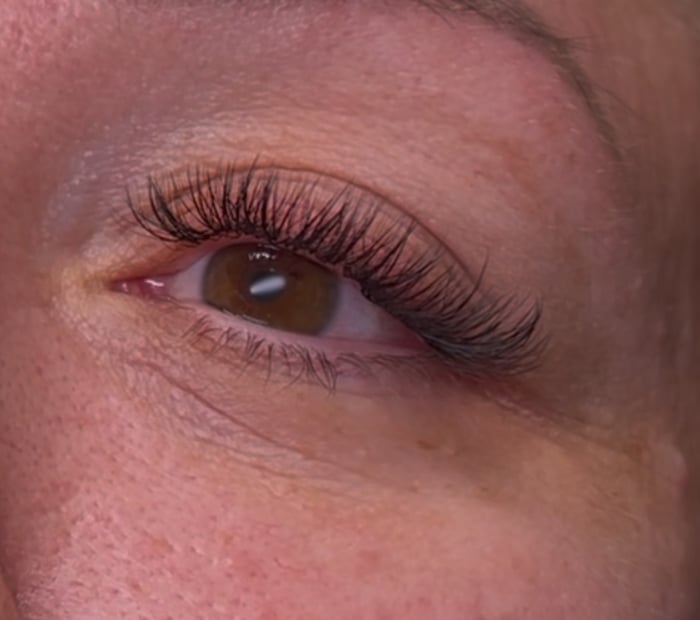 Volume lashes