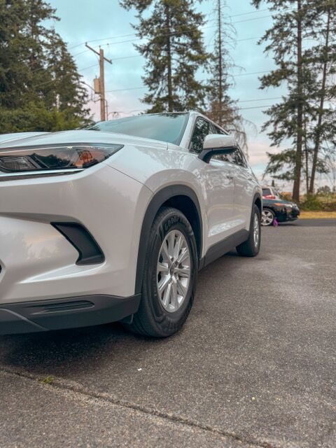 Ceramic coating service in Puyallup, WA – BlkVeilDetailing applying premium ceramic protection to a 