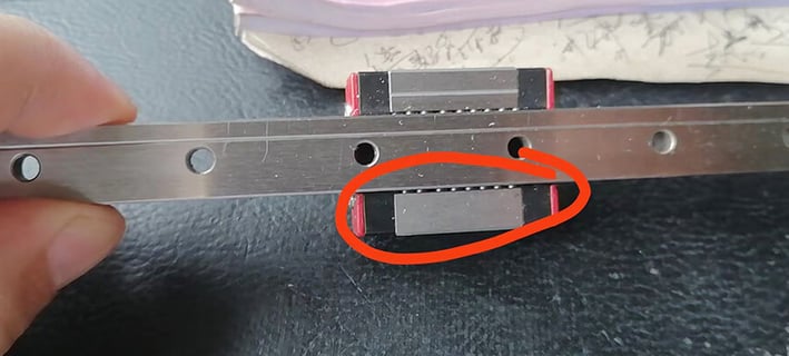 Min linear slider