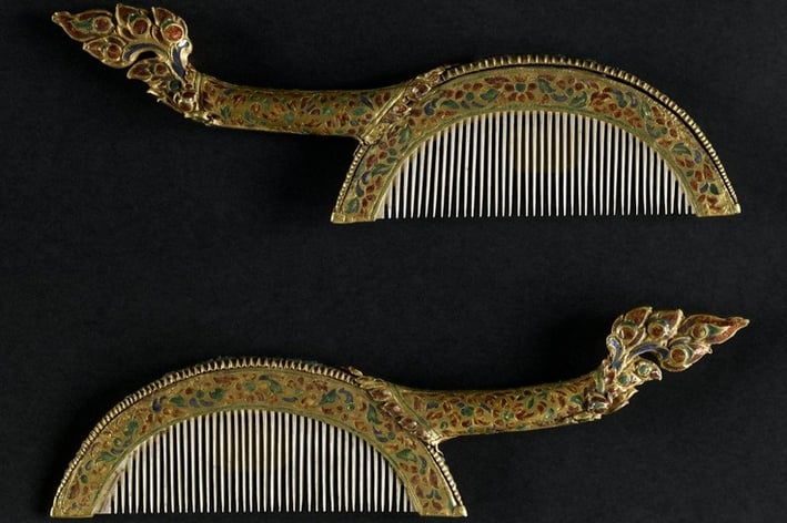 golden combs during ancient times