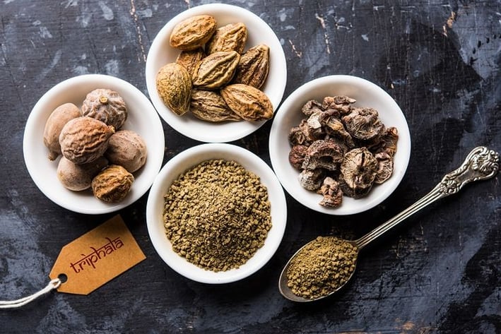 triphala churna with raw amla, harad and baheda