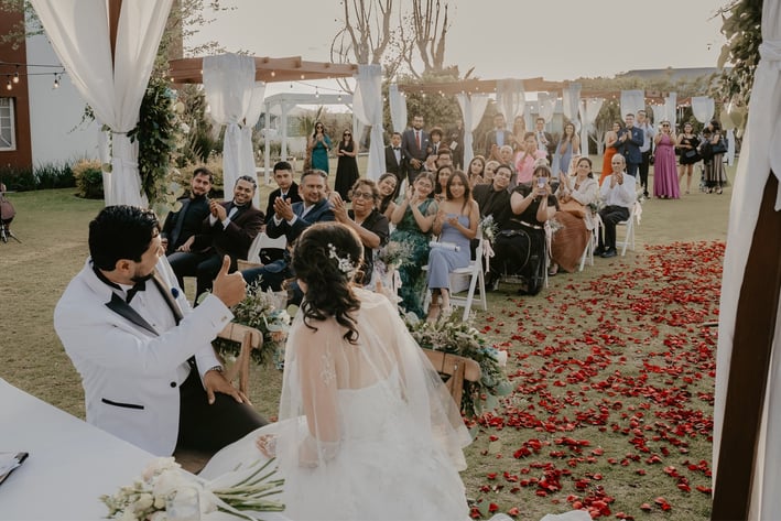 Sesion de fotos en ceremonia Civil Aldo Castaneda Bodas mejor fotografo en Guadalajara Mexico