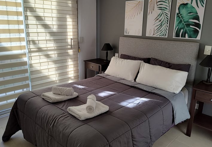 Dormitorio con cama 2 plazas