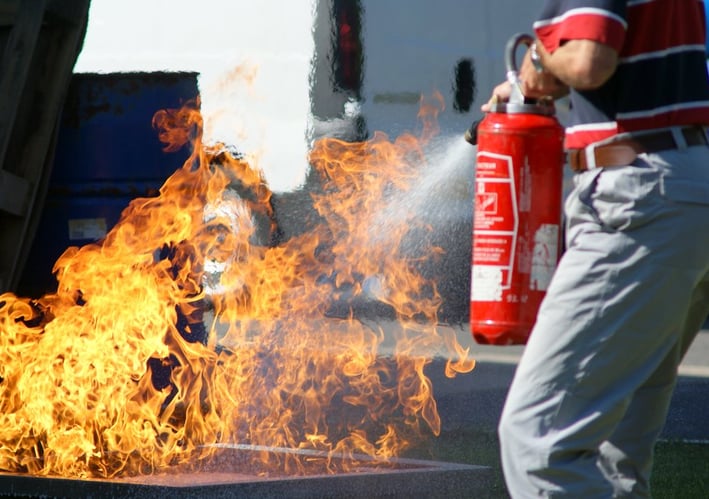 Formations incendie de manipulation extincteurs en entreprise