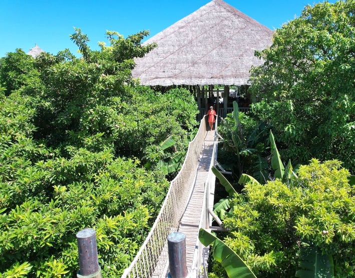 soneva-fushi-maldives-bridge