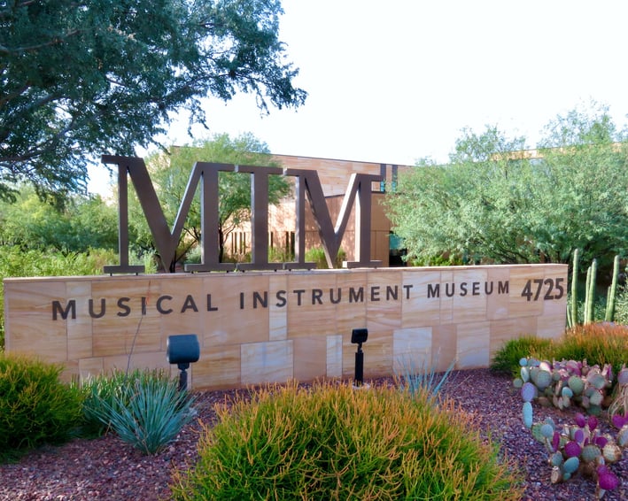 a sign that says musical instrument museum