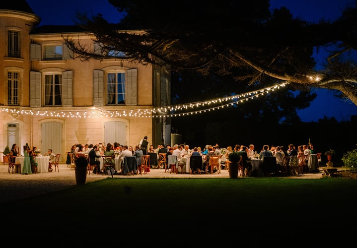 Wedding diner, outside under string lights