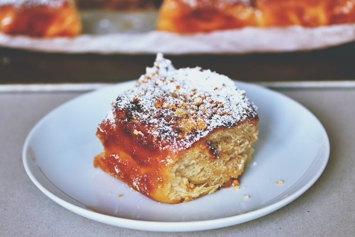 Crumble Topped Frangipane & Mincemeat Buns