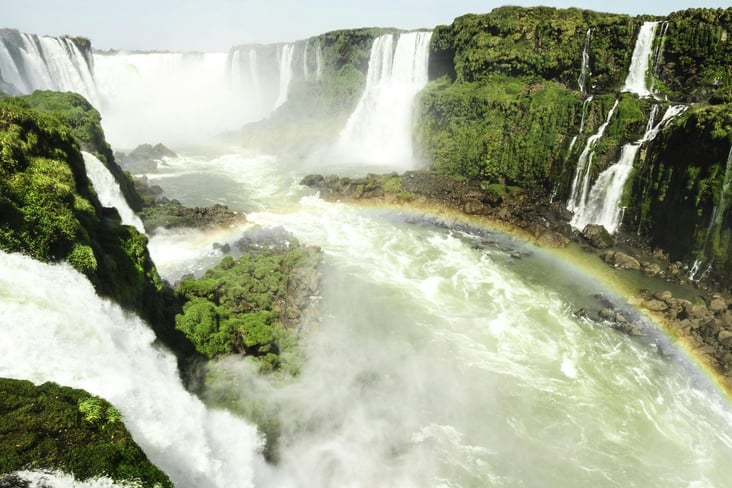 Victoria Falls between Zambia and Zimbabwe