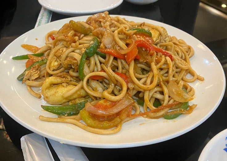 Halal Chinese noodles in Indonesia 