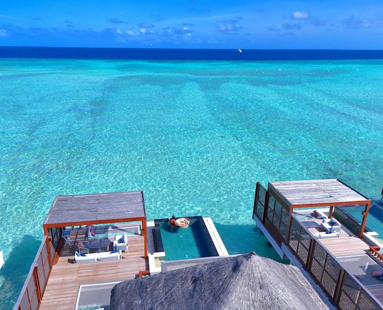 Four Seasons Kuda Huraa drone floating breakfast