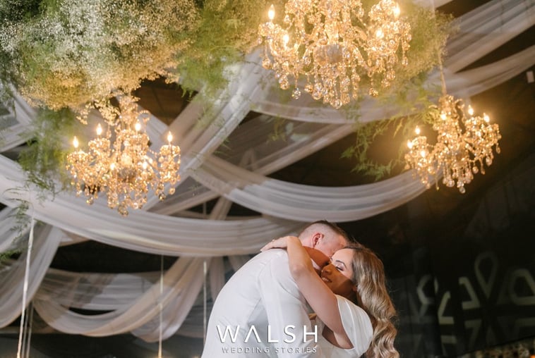 Antigua Guatemala wedding photographer- wedding first dance