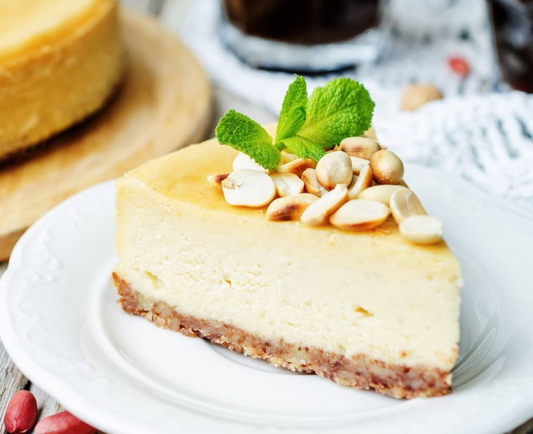 Peanut Butter Keto Cheesecake