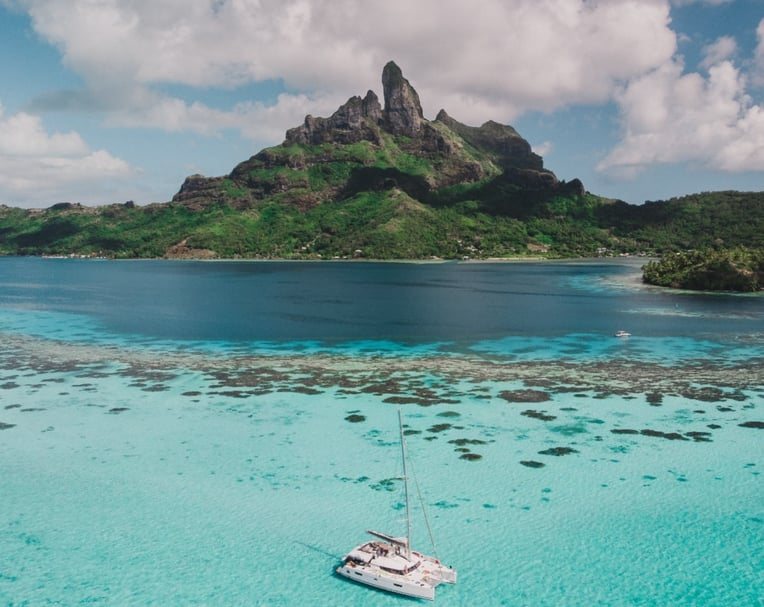 Mount Otemanu Bora Bora explore 
