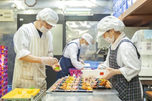 Đơn hàng chế biến cơm hộp nhật bản