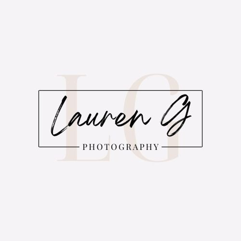 Surrey Wedding & Newborn Photographer - Staines  logo