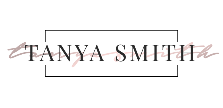 Sweet Ruby Moon logo