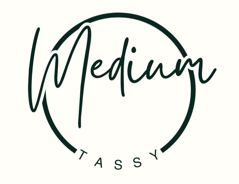 Professeur Tassy Medium logo