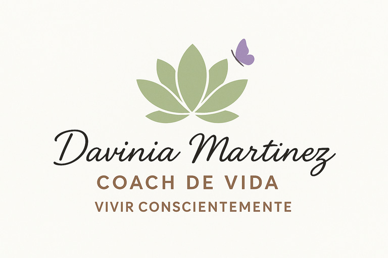 Davinia Martinez logo