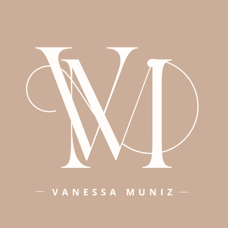 Vanessa Muniz logo