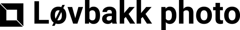 Løvbakk photo logo
