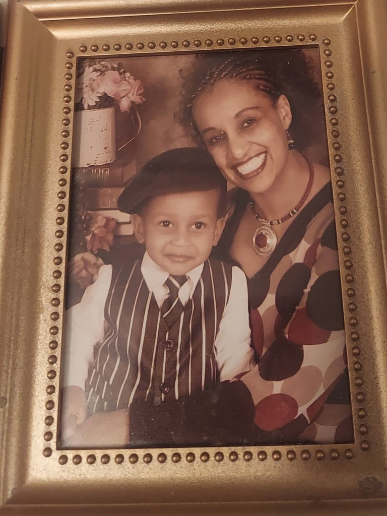 Esrom Tewodros Kidney Transplant logo