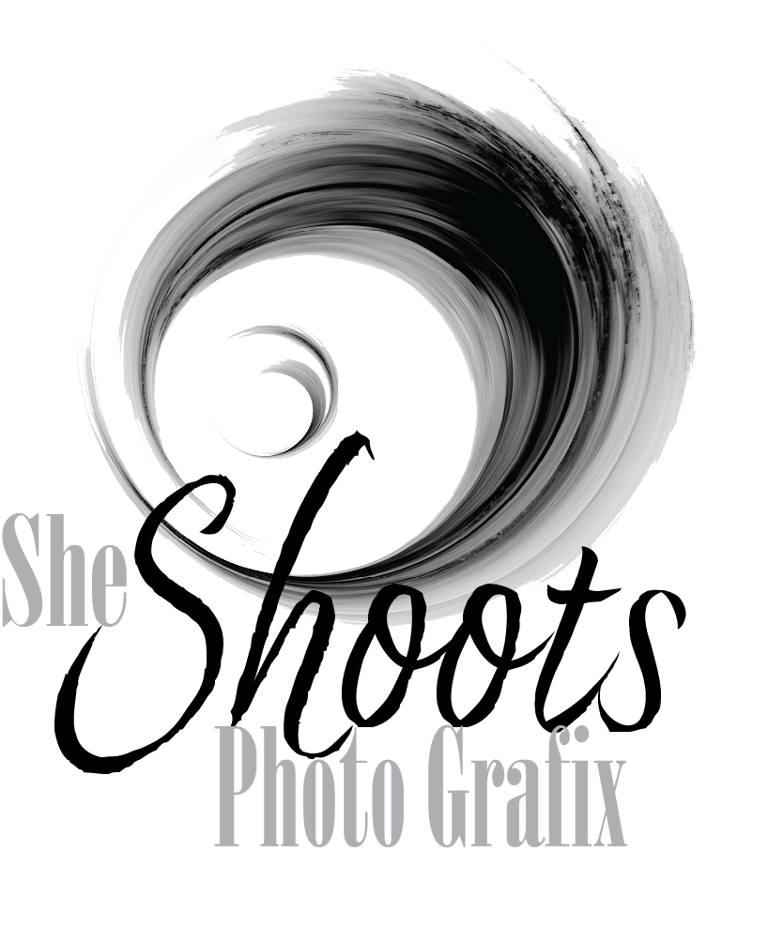 She Shoots Photo Grafix logo